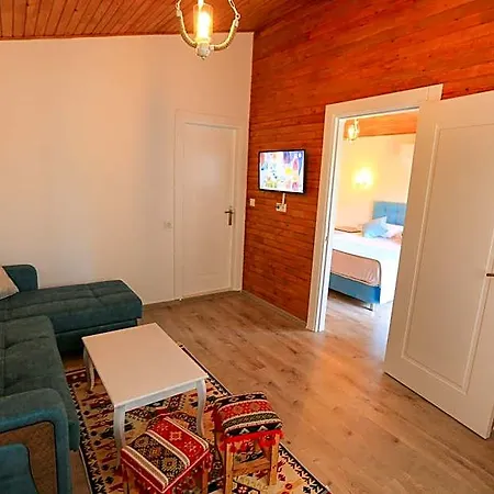 Merry & Tent Hotel
